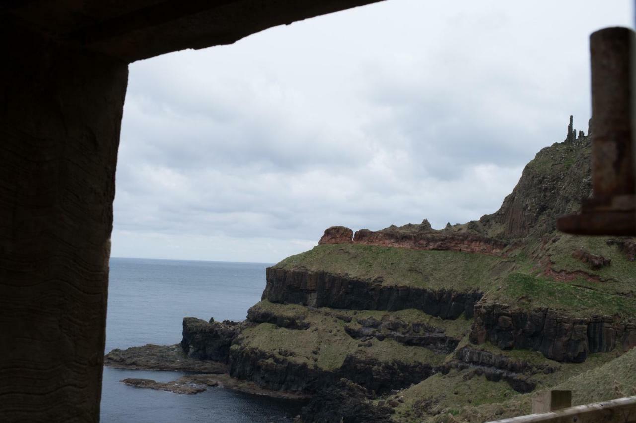 מלון באליקאסל Manor House Rathlin Island מראה חיצוני תמונה