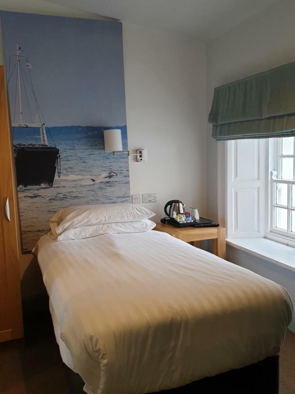 מלון באליקאסל Manor House Rathlin Island מראה חיצוני תמונה